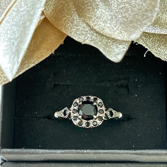 LIMITED TIME SALE Fragrant Jewels Rings price is for each ring - Picture 8 of 8